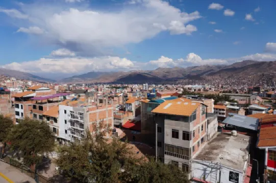 Cargo Wasi - spacious apartment in San Blas market area 酒店