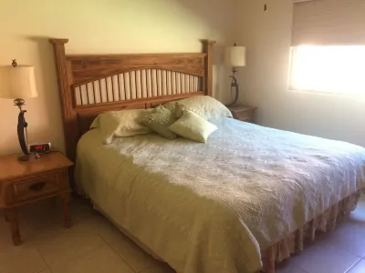 PARADISE AT BAHIA DELFIN / BEAUTIFUL  1ST FLOOR, POOLSIDE, OCEANVIEW , GOLD ZONE Hotels near Barajitas Canyon