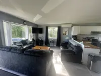 Sunrise Mountain view Skidegate full house, sleeps 8 Haida Gwaii central private Hotels in North Coast