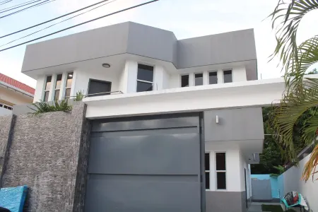 Aloft Room + Bathroom +kitchen+pool+washer+parking all private