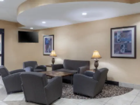 巴斯特羅普派恩斯貝斯特韋斯特酒店 巴斯特羅普縣酒店