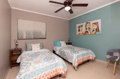 Renovated condo with private terrace in Tamarindo - 3min walking from the beach
