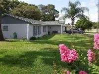 Florida escape Quiet area.Restaurants all over,Clearwater 1 hr away,Orlando1hr.