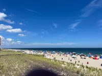 Beach Getaway-Year-Round Vacationer’s Retreat! Beautiful, Spacious, Comfortable! - Gym