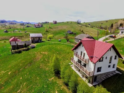 Monte Crai, your comfy nest in Transylvania, surrounded by mountains Hotel a 