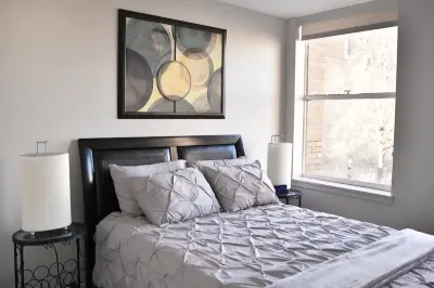 AT YOUR SERVICE! Downtown Aurora 1 Bedroom River Facing Gem Hotels near Chicago Premium Outlets