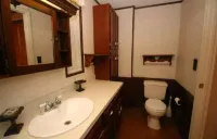 Beachy Farmhouse Cottage Hotels in Santa Rosa County