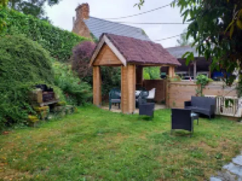 "Le Millet"  Furnished Apartment Between Land and Sea, 5 mm from Lac au Duc. Hotels in Ploermel