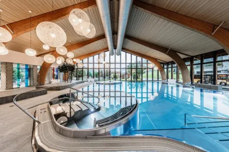 As good as new 3 ½ room apartment in Zillis / Andeer Отели в г. Хинтеррайн