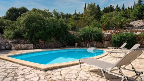 Liladi Stone-Built Villa With Exclusive Pool.