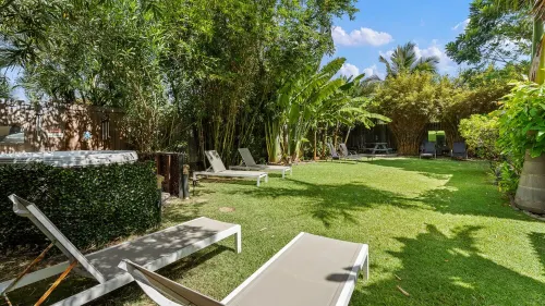 Tropical Honeymoon Suite - BBQ, Hot Tub - Walk 2 Beach - In the Heart Of Kihei