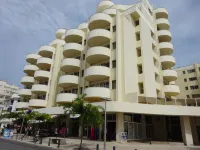 Modern T1 apartment  with SWIMMING POOL and SEA VIEW - PRAIA DA ROCHA Hotels in Praia da Rocha