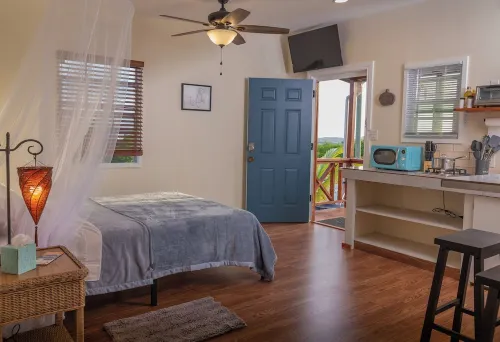 New Cottage with beautiful views and  quiet surroundings