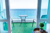 A cozy apartment with a spectacular ocean view! Hotels in Luquillo