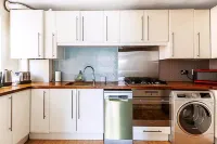 Quiet and Cosy 2-bed in Wimbledon Hotels in Merton