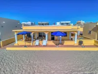 Beautiful Beach House in Playa Encanto