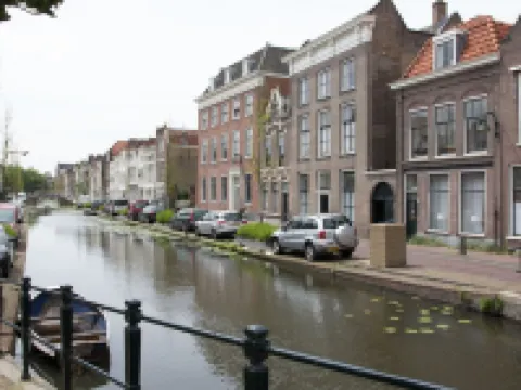 Canal house top floor in historic center Gouda Hotels in Gouda