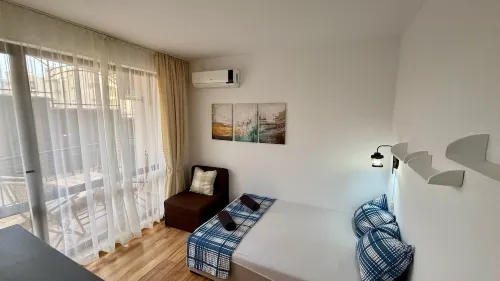 Cozy studio with AC, WiFi, and swimming pools in welcoming Sveti Vlas