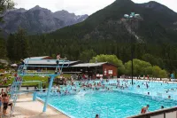 Spacious Invermere 3bd2.5ba Townhome Nestled in the Purcell Mountains! Hotels in Invermere