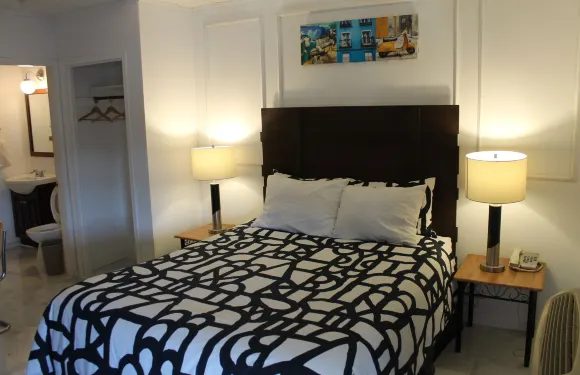 聖人山汽車旅館