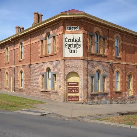 Central Springs Inn