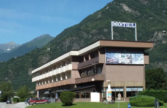 蒙泰羅薩汽車旅館