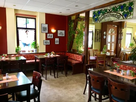 Schweizerhaus Отели рядом со станцией Meißen