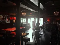 Royal Street Inn & Bar