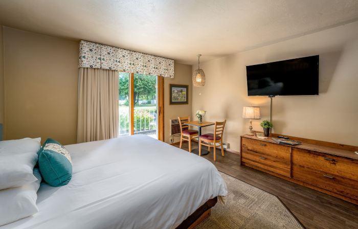 Somerset Inn & Suites
