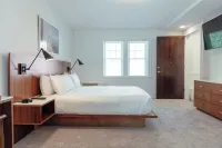 Skaneateles Suites Boutique Hotel Hotels in Spafford