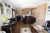 Trails Motel Hotels in Lone Pine