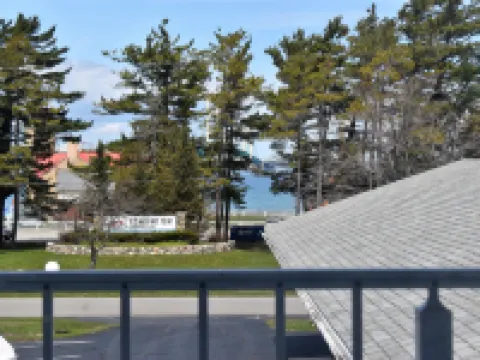 Lighthouse View Motel Hotels in Mackinaw Township