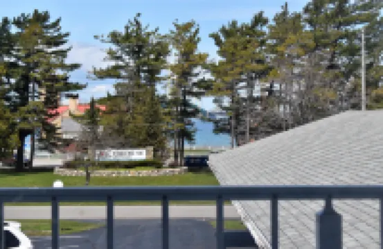 Lighthouse View Motel