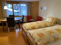 Esthers Guesthouse Hotels in Murren