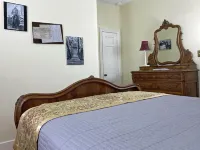 Lightner Farmhouse B&B - Bed and Breakfast