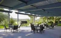 Lake Shastina Golf Resort Hotel di Weed
