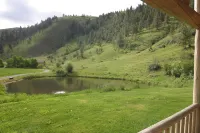 黑麥溪旅館 - 山景