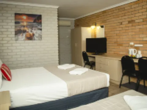 Castle Motor Lodge Hotels in Bowen