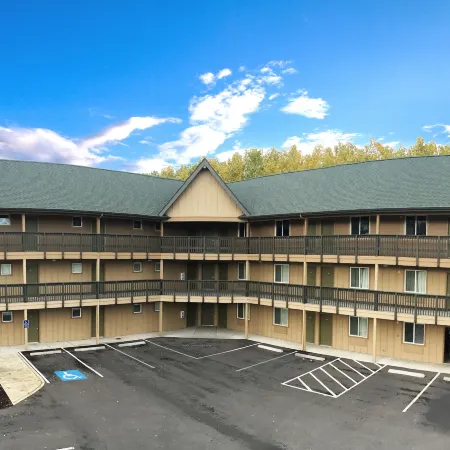 Life Northwest RV Sites and Lodging