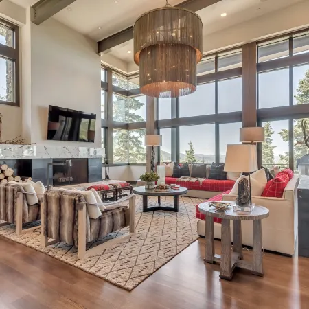 Stunning 6-Bedroom Chalet in Heart of Park City