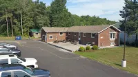 Wellington Inn - parking