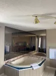 Seven Oakes Motel
