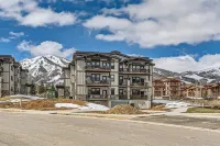 Helling Circle Hideaway 303 by SkyRun Park City