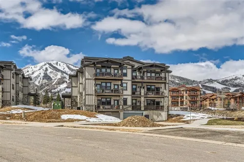 Helling Circle Hideaway 303 by SkyRun Park City