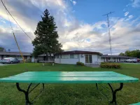 The Crossroads Motel - 2-Star