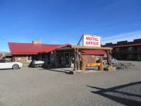 Big Bear Motel Hotels in Cody