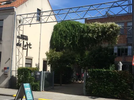 德閣樓酒店
