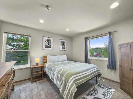 173 Buffalo Drive 3 Bedroom Townhouse by RedAwning