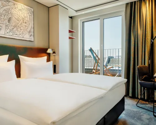 Motel One Köln-Mediapark Hotels near Cologne Tower