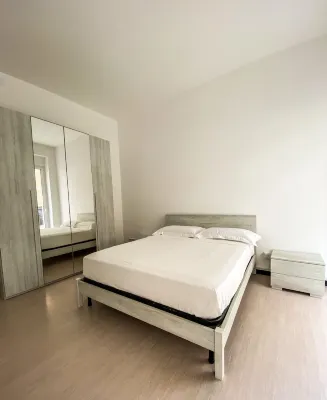 Orsini Home- Manfredi Homes&Villas 만프레도니아 호텔